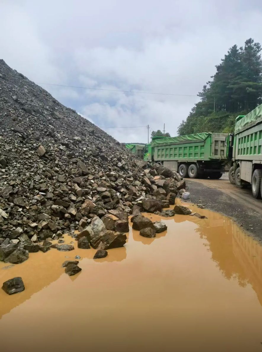 玉溪地区双25磷矿大量供应 - 现场矿样实拍照片
